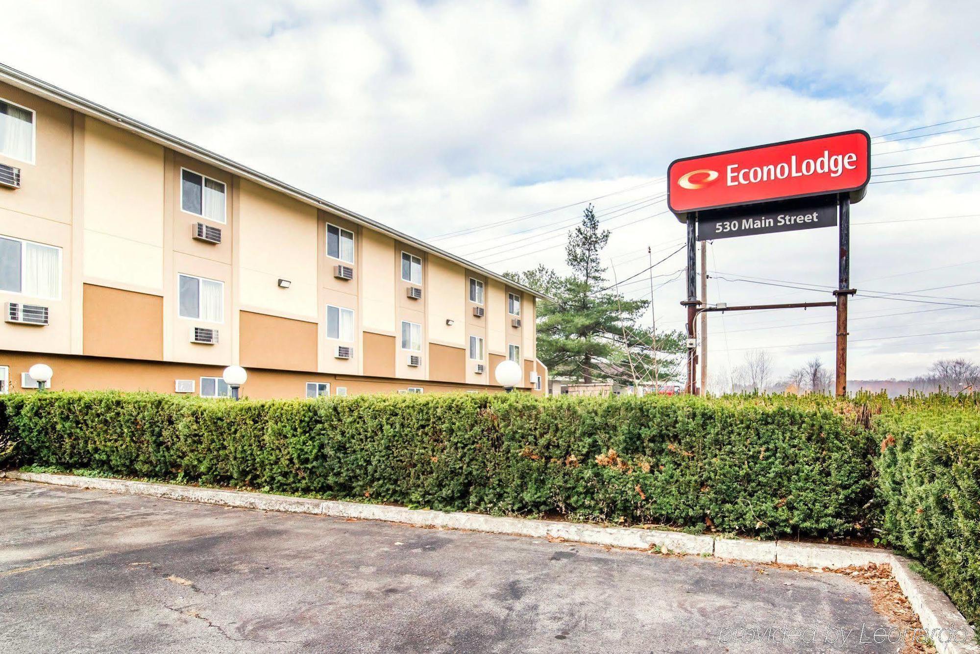 Econo Lodge New Paltz Exterior photo