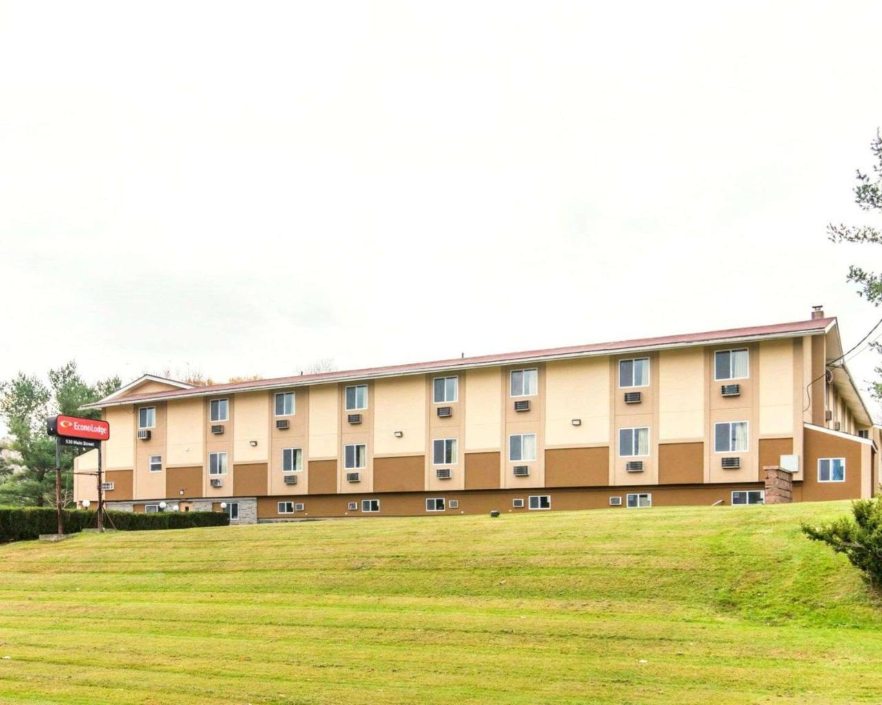 Econo Lodge New Paltz Exterior photo